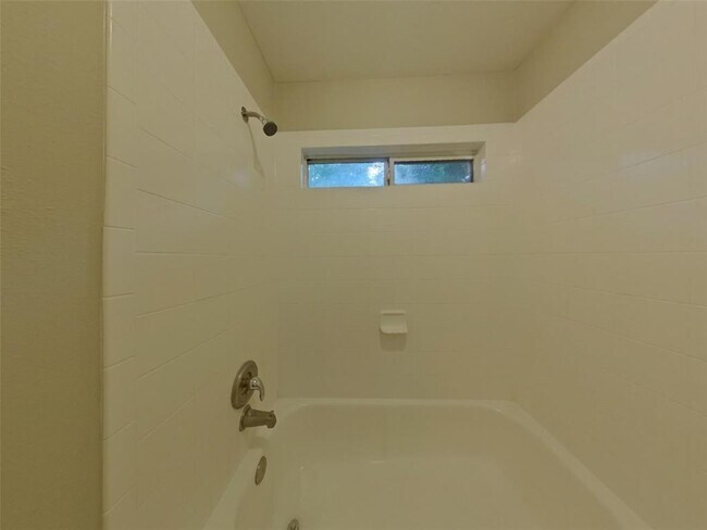 Building Photo - 10935 Mockingbird Pl