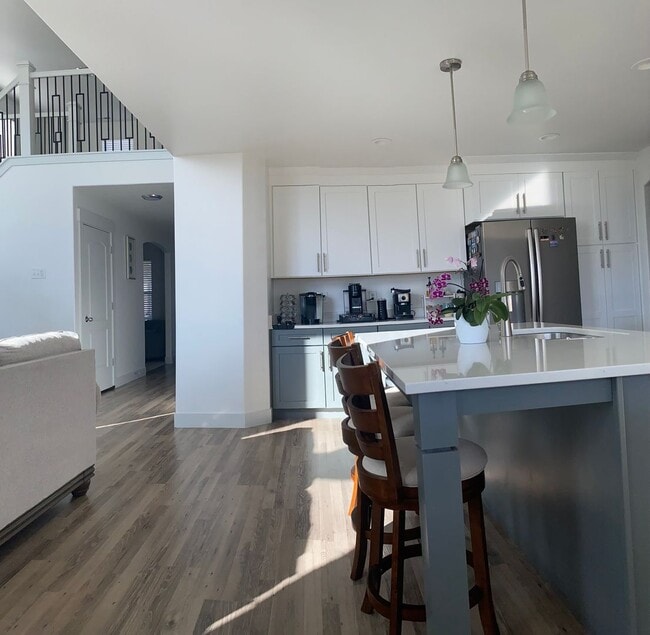 Building Photo - Lovely Home For Rent In Saratoga Springs, UT