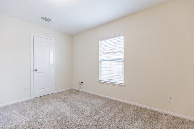 Building Photo - 12315 Fish Hook