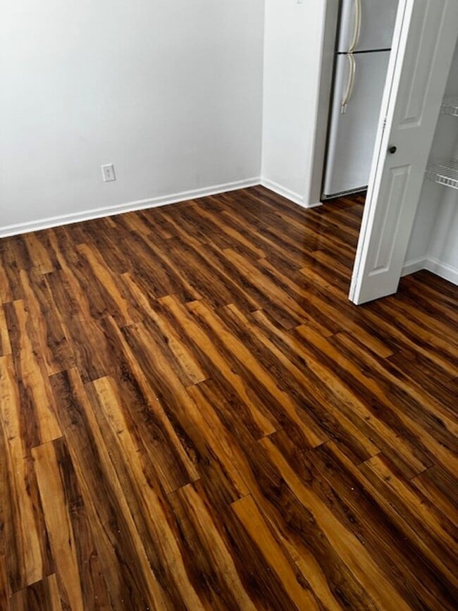 Building Photo - Cozy townhome in Grafton section of York C...