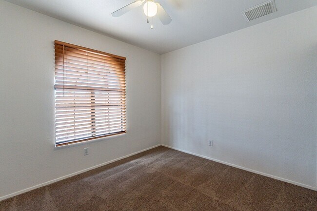 Building Photo - 4501 W Cinnabar Ave