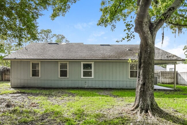 Building Photo - 10873 Hoof Print Dr