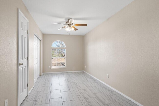 Building Photo - 2301 Redbird Cove