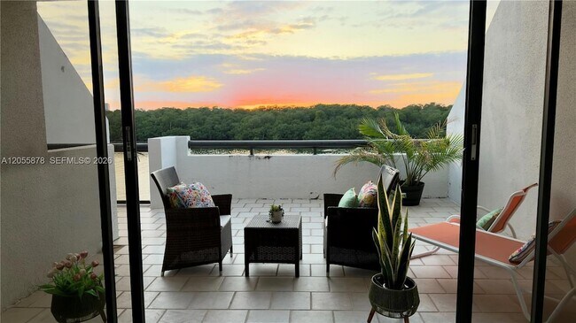 Building Photo - 456 Poinciana Island Dr