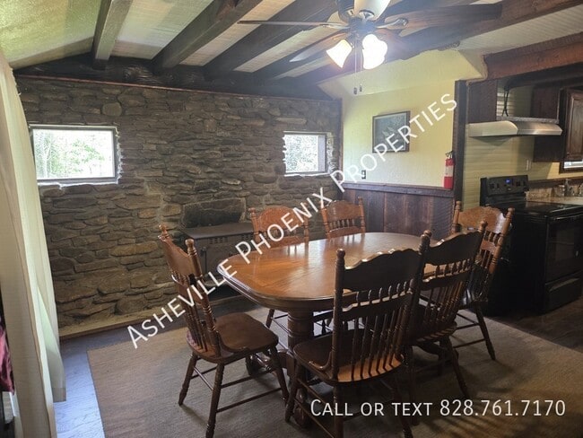 Building Photo - 361 Warren Creek Rd