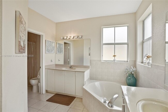 Building Photo - 11753 SW 137th Path