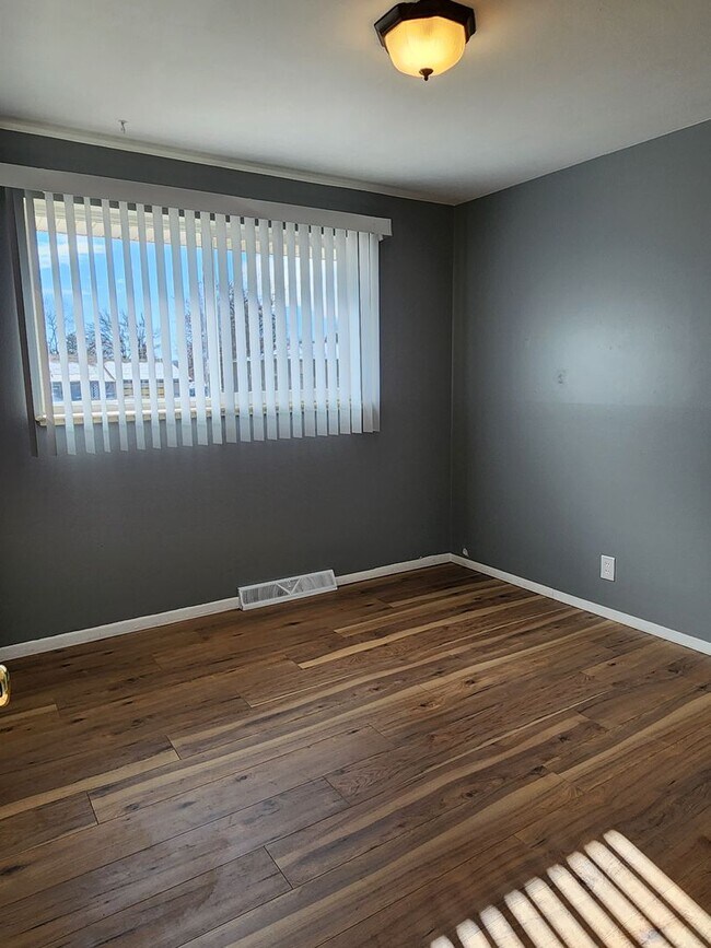 Building Photo - Great home in very desired area!