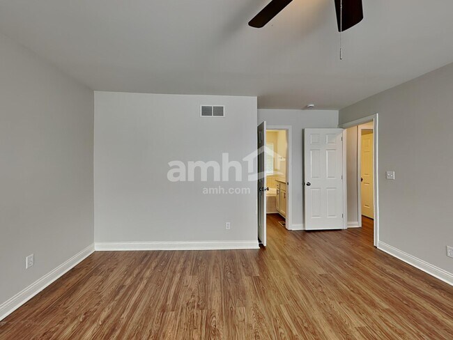 Building Photo - 6377 Beecher Ct