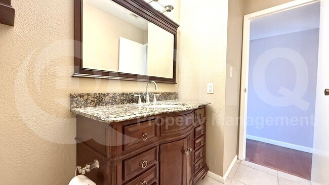 Building Photo - 5601 N 79th St