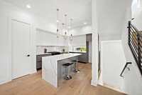Building Photo - 1607 Barbee St