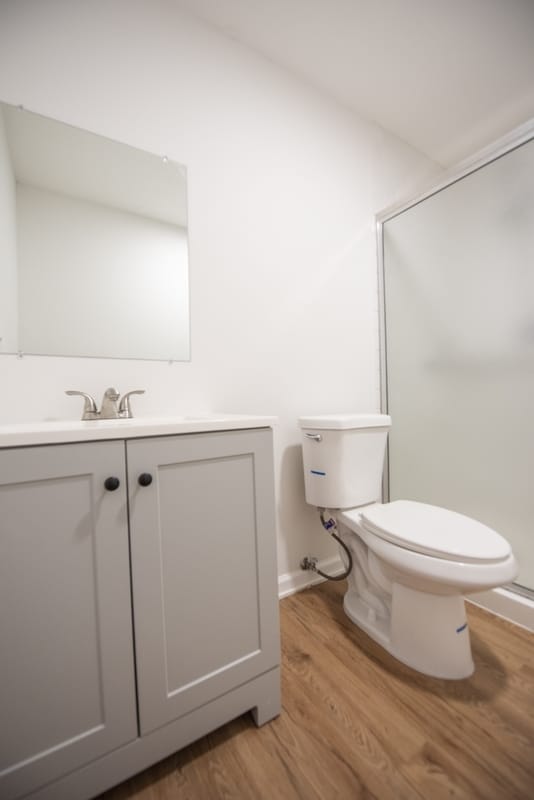 Building Photo - 512 Sprague Rd