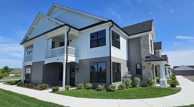 Building Photo - Chestnut - 2Br/2Ba Rental Home - First Floor