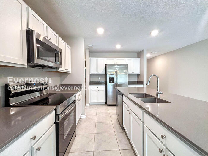 Building Photo - 1959 Ancestry Trl