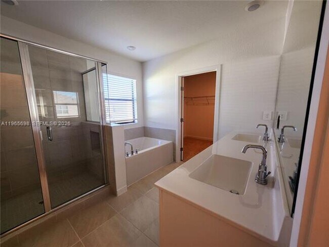 Building Photo - 12925 SW 267th St