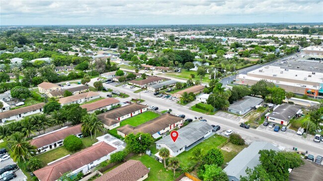 Building Photo - 4658 Myla Ln