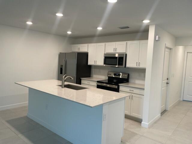 Building Photo - 6737 Broadwater Ln