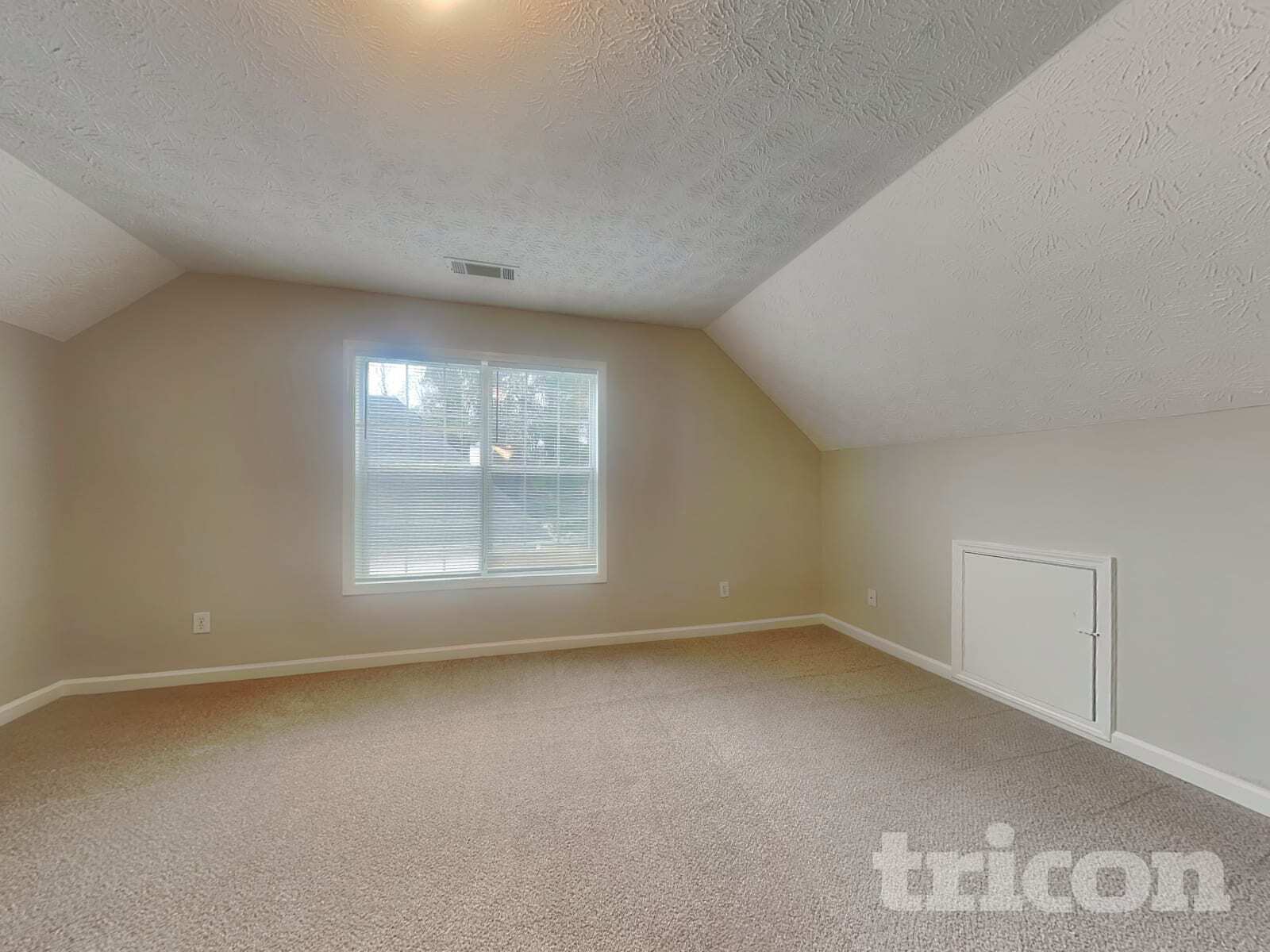 Building Photo - 65 Cascade Ct