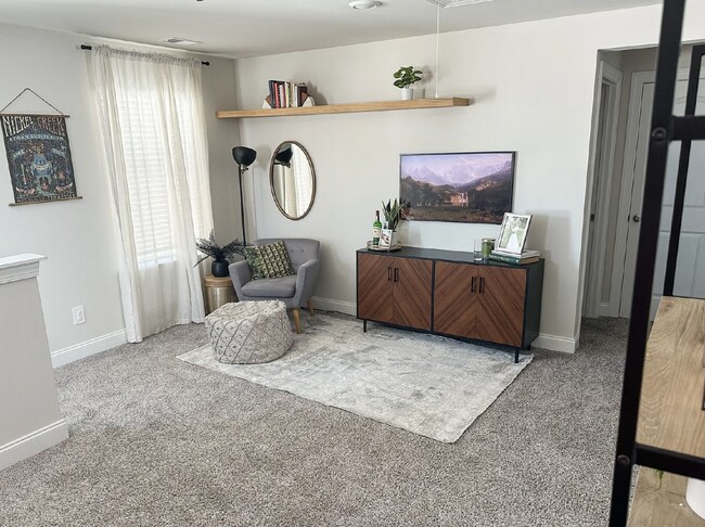 Building Photo - Spacious 4 Bedroom Home with Main-Level Primary and 2-Car Garage