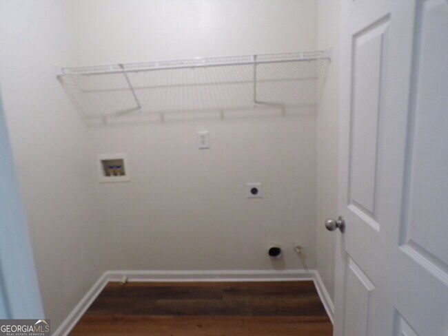 Building Photo - 1527 Paceville Ct NE