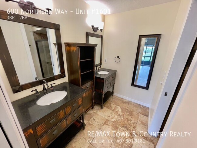 Building Photo - 600 Northern Way