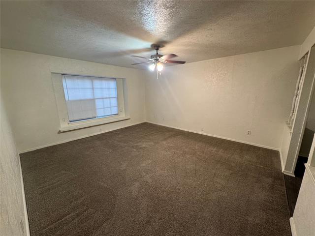 Building Photo - 2905 Woodlark Dr