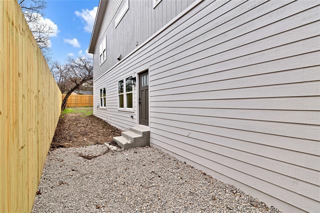 Building Photo - 2844 S Marsalis Ave