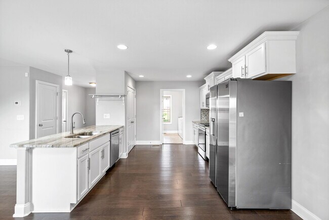 Building Photo - 3482 Southwood Dr