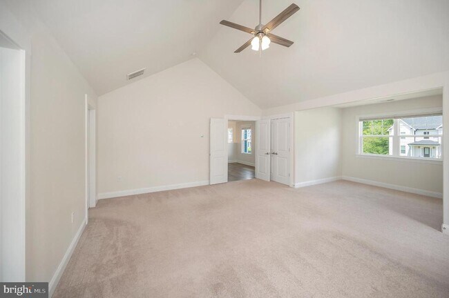 Building Photo - 2211 Camp Geary Ln