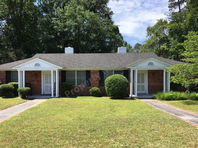 Primary Photo - 8 Fishers Mill Dr