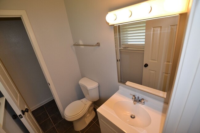 Building Photo - Must See!  Newly remodeled, 3 bdroom, 1.5 bath home in Mayfair North Subdivision