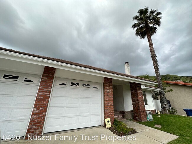 Building Photo - 4 br, 3 bath House - 3107 Highland View Drive