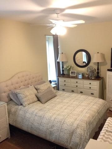 Bedroom - 18 W Second St