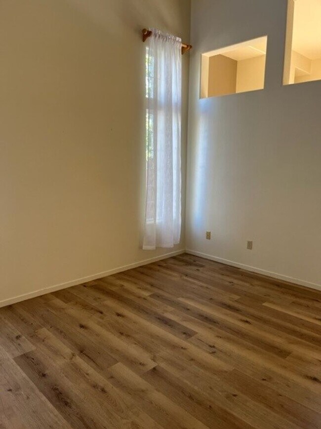 Building Photo - Welcome Home!
