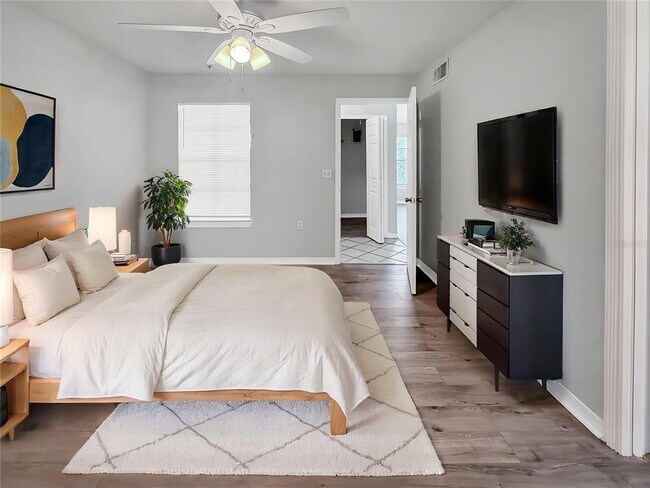 Building Photo - 5017 City St