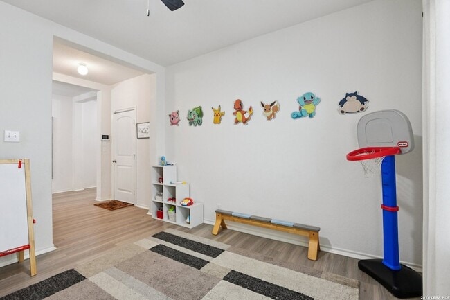 Building Photo - 13030 Vista Holw