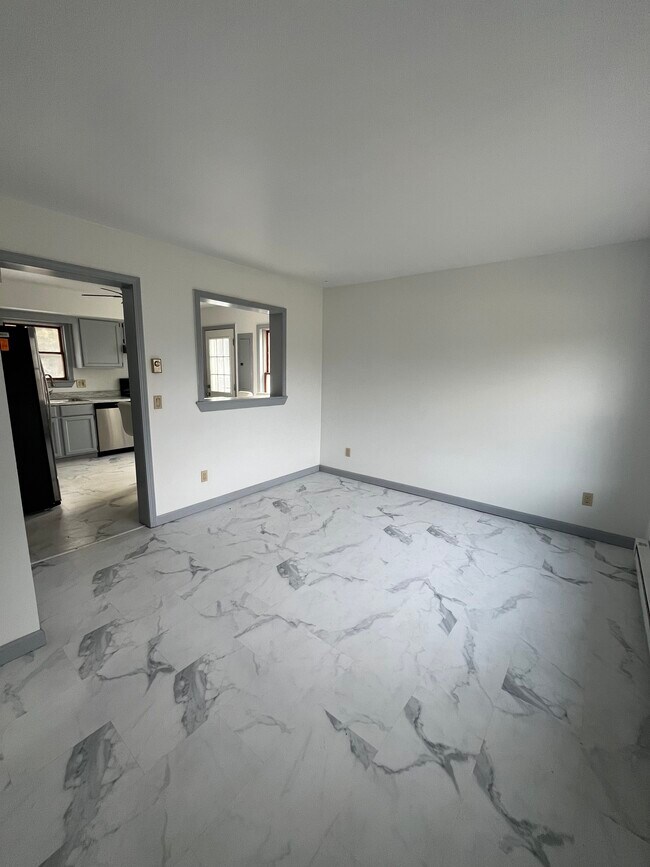 Building Photo - 30 Loughran Dr