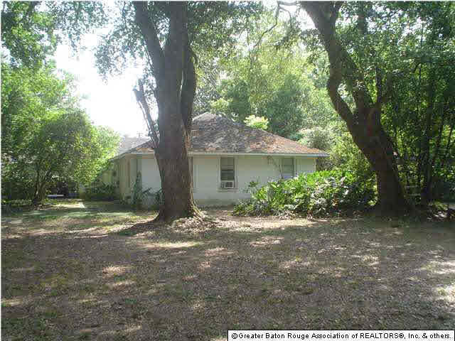 Building Photo - Great home near LSU Lakes