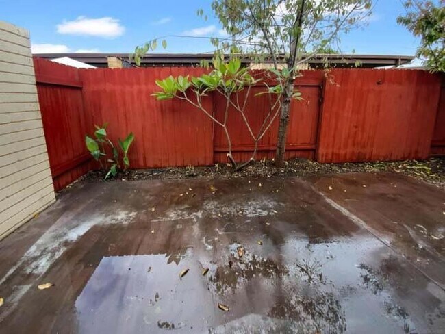 Building Photo - 630 J St