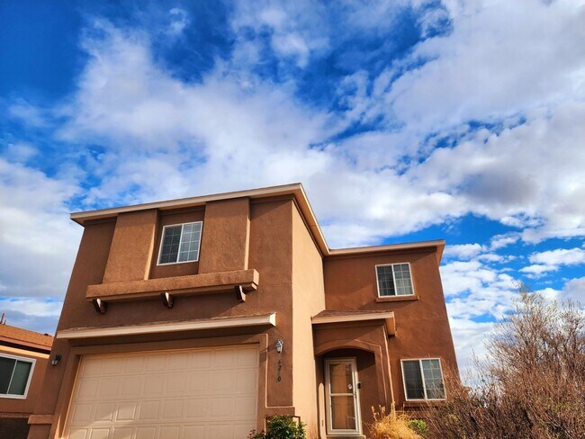 Building Photo - Spacious 4-Bedroom Home with Loft in Charm...