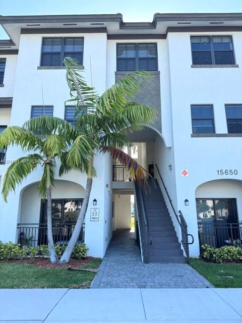 Building Photo - 15650 SW 136th St