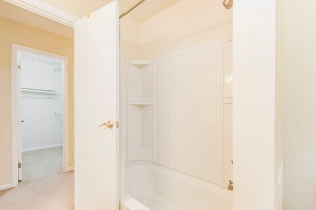 Building Photo - Your Dream Home in Virginia Beach Awaits!