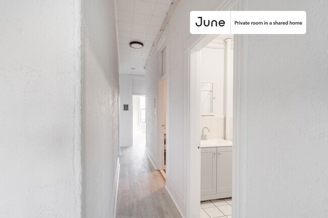 Building Photo - Room in Shared 4 bed/1 bath home in Allston