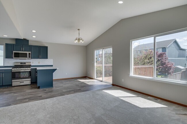Building Photo - Lake Stevens Home For Rent!