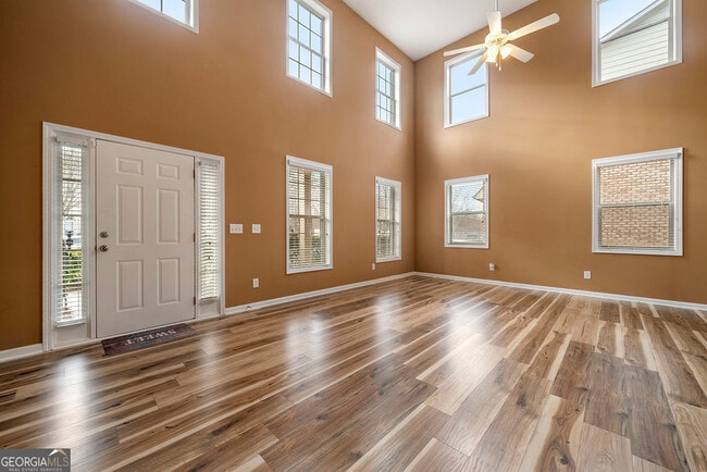Building Photo - 3325 Earhart Way