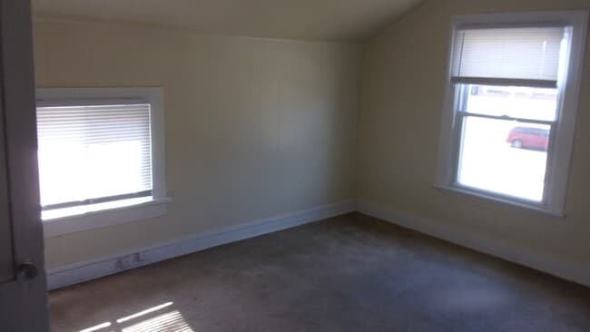 Building Photo - 783 Tallmadge Rd