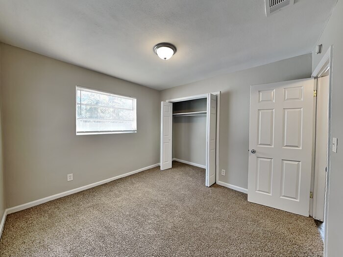 Building Photo - 3403 Rogero Rd