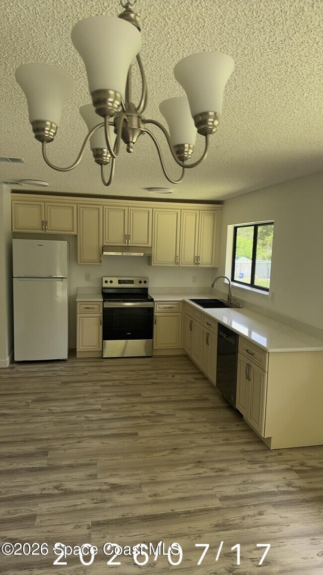 Building Photo - 1418 Paley Cir SE
