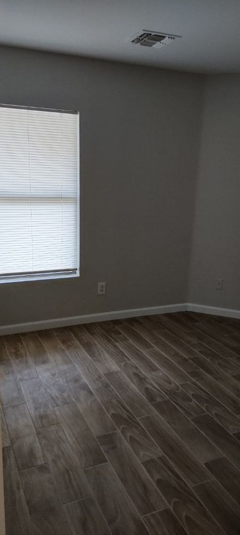 Building Photo - BEAUTIFUL HOUSE IN EL MIRAGE! NO HOA!!