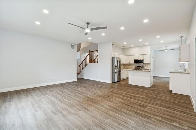 Building Photo - 18154 Sandy Pointe Dr