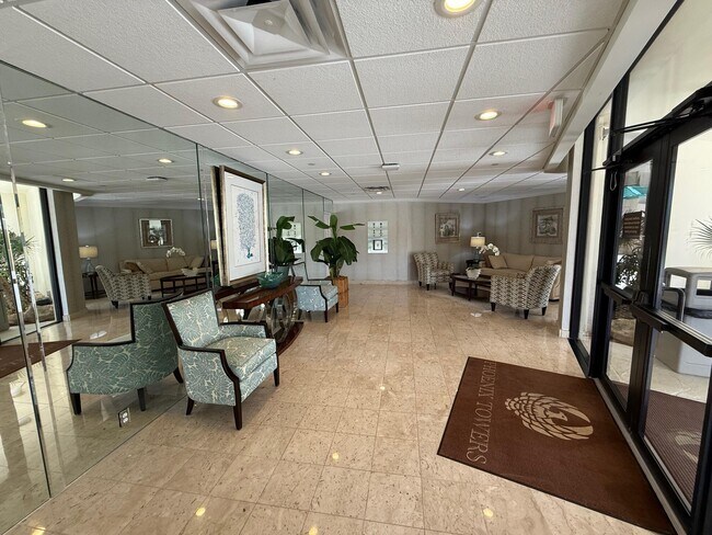 Building Photo - 2800 N Ocean Dr